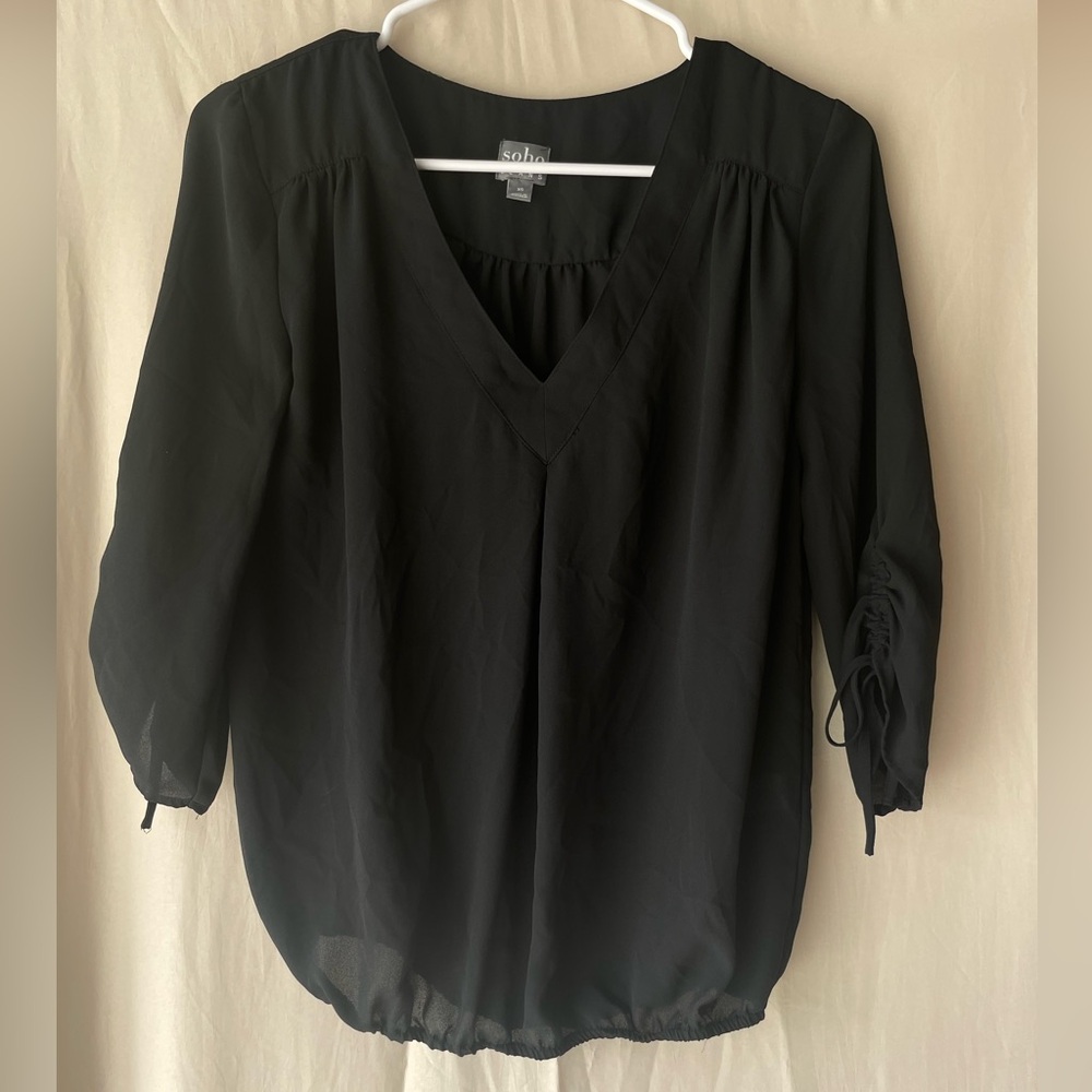 Soho Black Relaxed Blouse with Long Sleeves